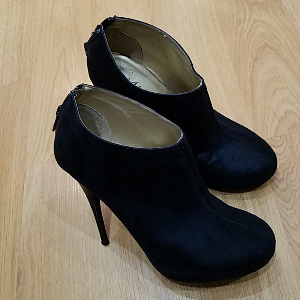 Black Booties